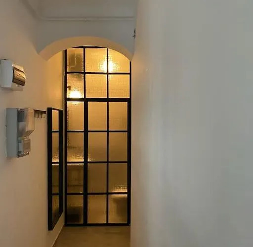 Charming Apartment In The Heart Of Gellert Area.