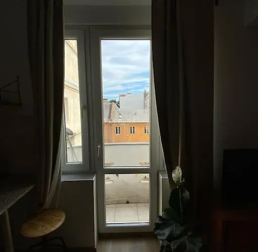 Charming Apartment In The Heart Of Gellert Area.